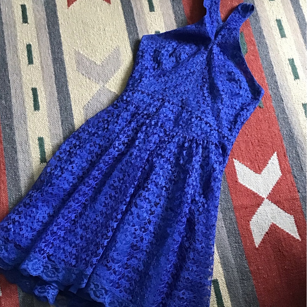 Moda International gorgeous sapphire blue girls lacey dress,sz 0